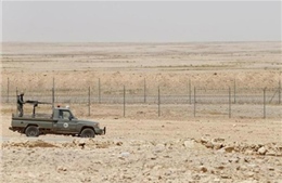 Saudi Arabia xây hàng rào 5 lớp dọc biên giới Iraq 